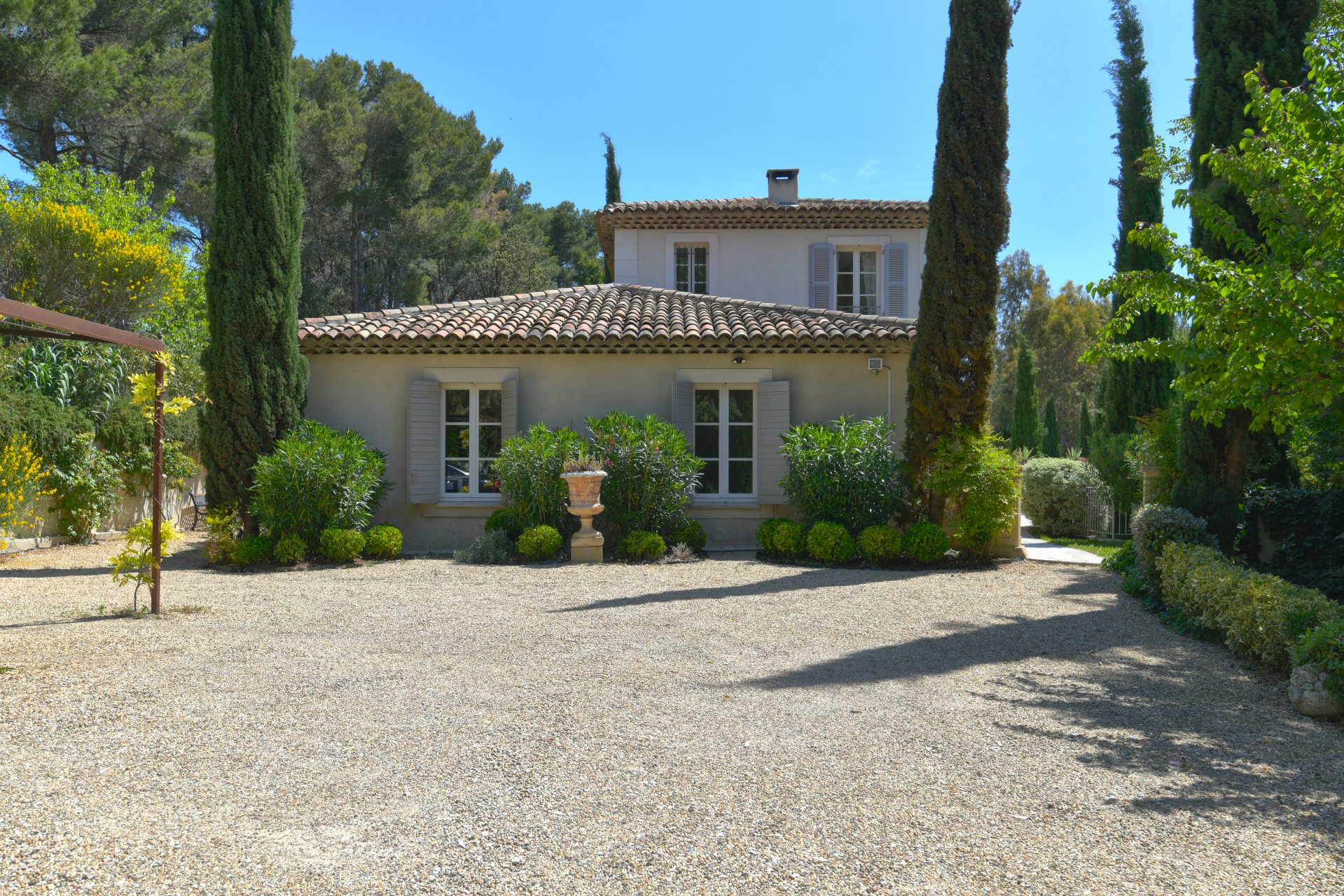 Anzeige Verkauf Haus AixenProvence (13100), 8 Räume ref