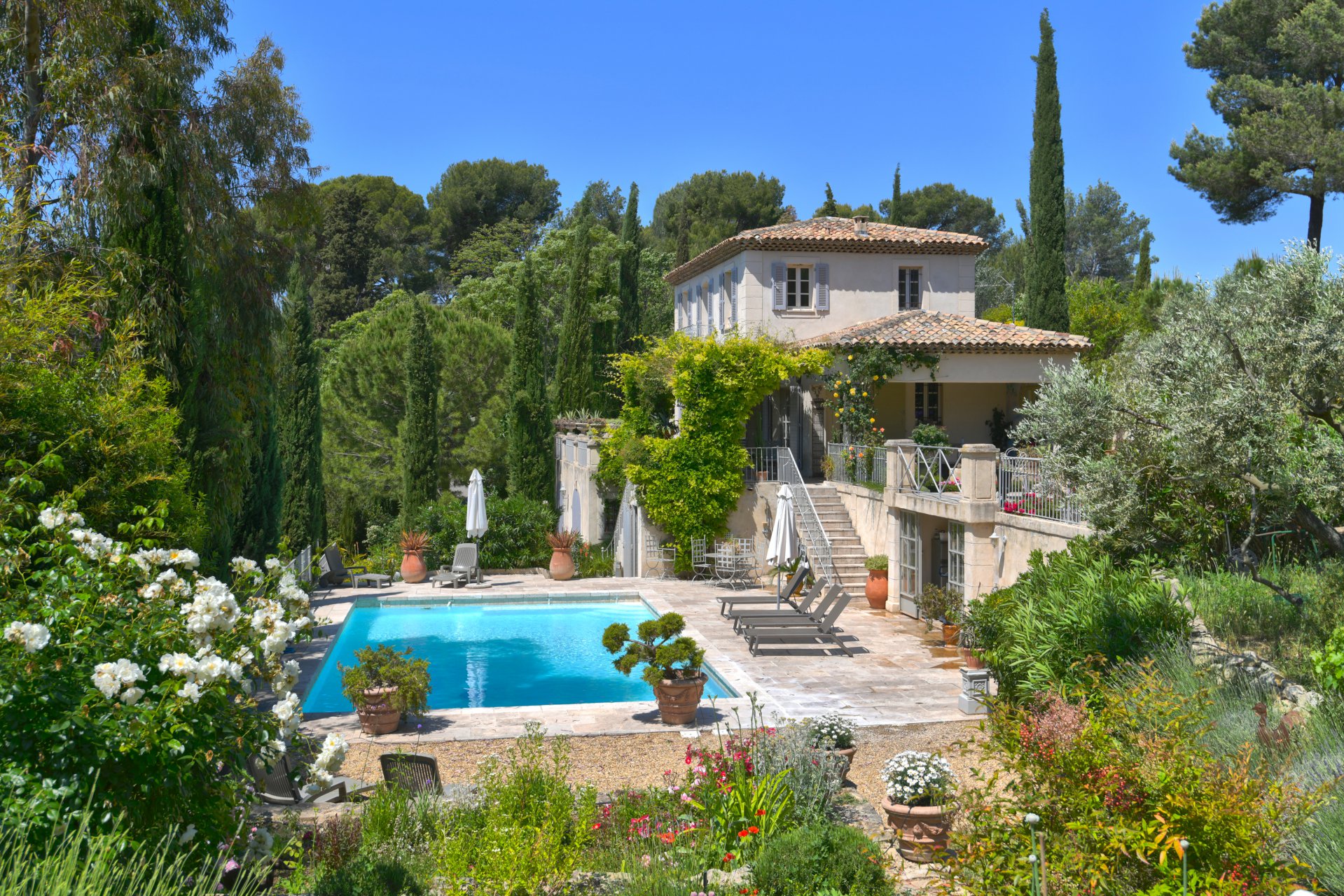 Anzeige Verkauf Haus AixenProvence (13100), 8 Räume ref